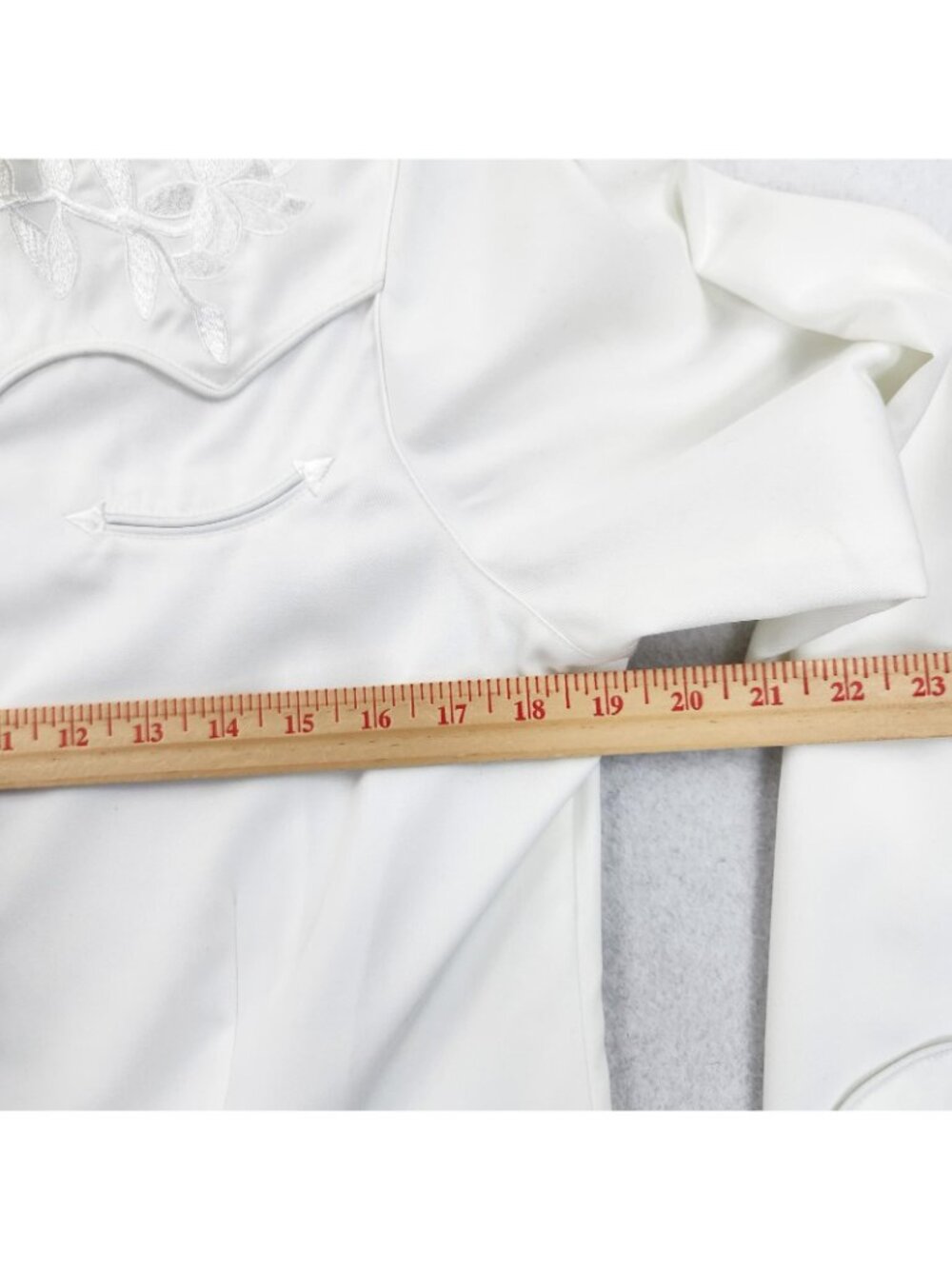 Roper Shirt Womens Medium White Western Snap Front Embroidered Long Sleeve NEW - Picture 3 of 13